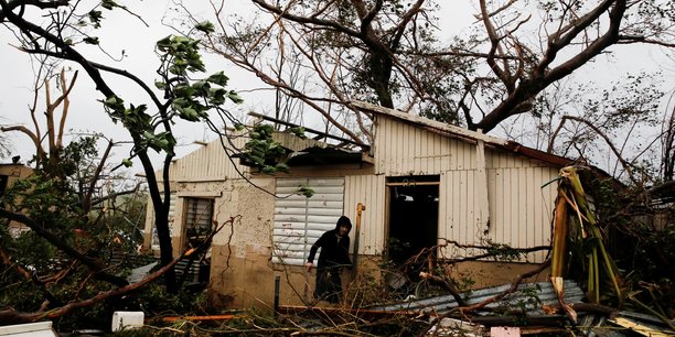 L'ouragan maria fait un mort a porto rico, neuf dans les antilles[reuters.com]