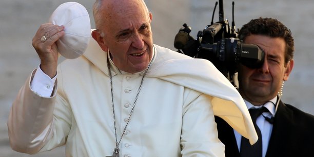 Le pape admet le retard pris par l'eglise face aux abus sexuels[reuters.com]