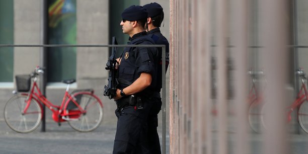 Madrid envoie des renforts de police en catalogne[reuters.com]