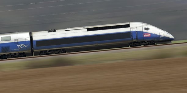 Ligne a grande vitesse: 75% de voyageurs en plus entre paris et bordeaux cet ete[reuters.com]
