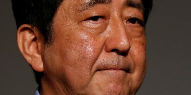 Japon: abe renonce a son objectif d'un budget equilibre en 2020[reuters.com]