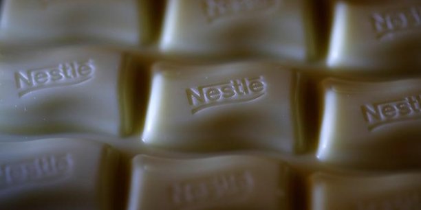Nestle voit sa marge freinee par les couts de restructuration[reuters.com]