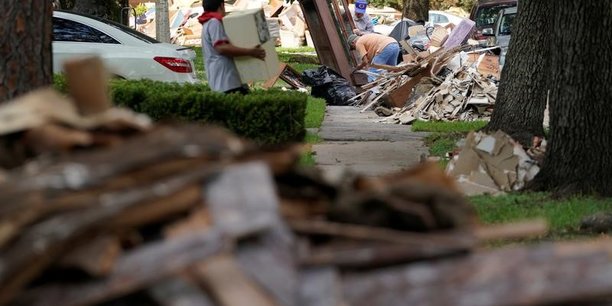 Ouragans et seismes ont pese sur swiss re a hauteur de $3,6 milliards[reuters.com]