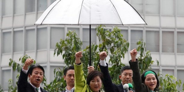Un typhon menace le japon le jour des elections legislatives[reuters.com]