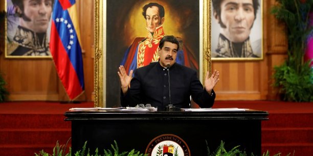 Maduro menace d'annuler les scrutins gagnes par l'opposition au venezuela[reuters.com]
