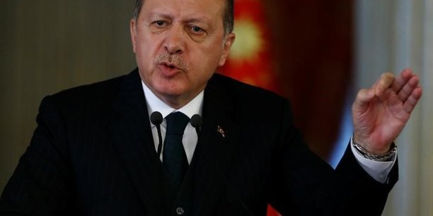 Turquie: des changements dans des mairies akp a la demande d'erdogan[reuters.com]