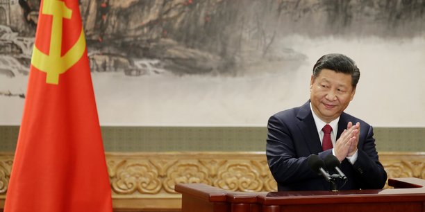 Chef de l'Etat depuis 2013, Xi Jinping, 64 ans, se voit ainsi offrir la possibilité de demeurer en fonction après le terme de son second mandat en 2023