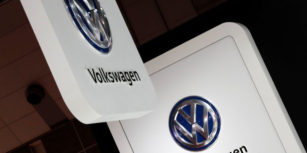 Volkswagen: le conseil discute d'un plan d'investissement de 70 milliards d'euros[reuters.com]