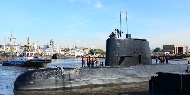 La marine argentine sans nouvelles d'un sous-marin[reuters.com]