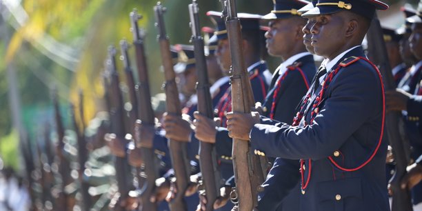 Vingt ans plus tard, l'armee fait son retour en haiti[reuters.com]