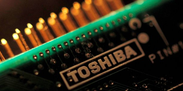 Toshiba augmente son capital pour eviter la radiation[reuters.com]
