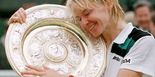 Tennis: mort de jana novotna, championne a wimbledon en 1998[reuters.com]