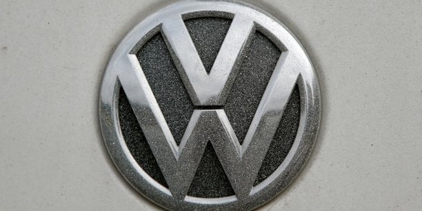Volkswagen releve ses objectifs de ventes pour 2020[reuters.com]