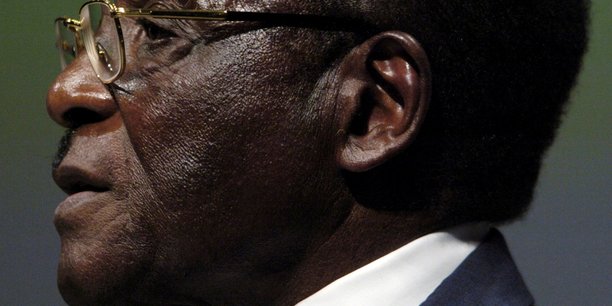 Le president zimbabween robert mugabe a demissionne[reuters.com]