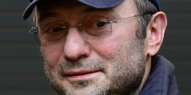 Mis en examen en france, l'oligarque russe kerimov est laisse libre[reuters.com]
