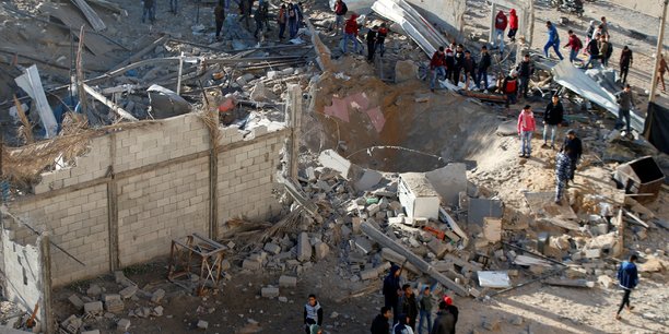 Bombardements de represailles d'israel sur la bande de gaza[reuters.com]