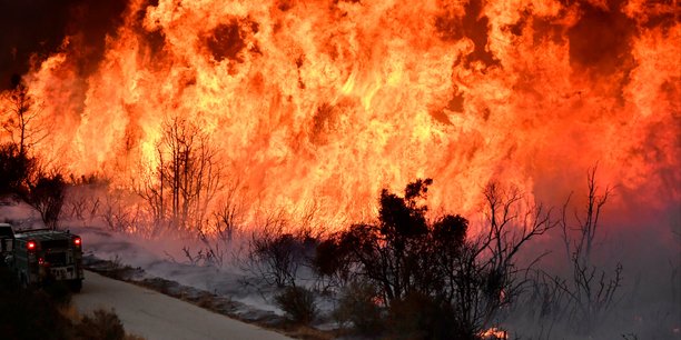 Nouvelles evacuations a cause des incendies en californie[reuters.com]