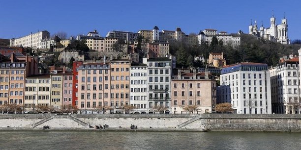 Lyon va a son tour encadrer les locations de meubles de tourisme[reuters.com]