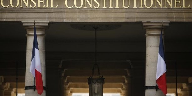Le conseil constitutionnel annule deux legislatives[reuters.com]