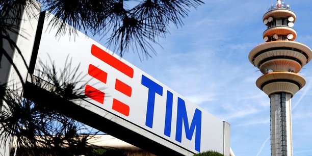 L’action Telecom italia a grimpé ce lundi, en réaction aux propos du ministre italien de l'Industrie qui a répété que l'opérateur télécoms devrait se séparer de son réseau fixe, a déclaré un trader.