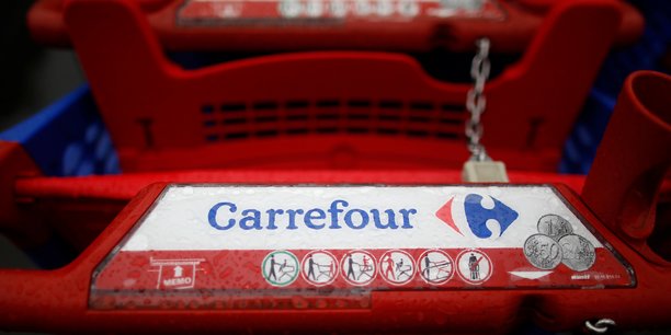 Carrefour ralentit en 2017, prevision de resultat encore abaissee[reuters.com]