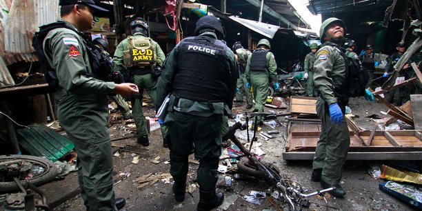 Thailande: une bombe explose dans un marche[reuters.com]