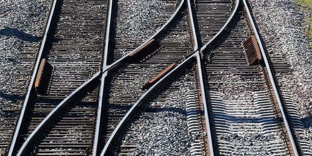Des acteurs ferroviaires d'europe lorgnent le tgv tours-bordeaux[reuters.com]
