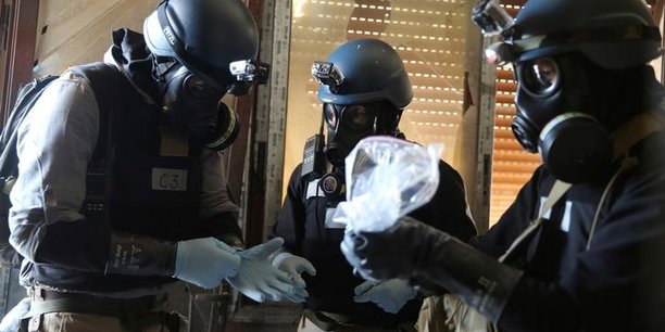 Le regime syrien continue d'utiliser des armes chimiques[reuters.com]