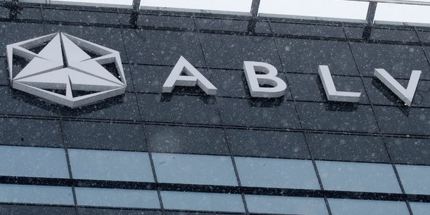 La bce suspend les paiements de la banque lettone ablv[reuters.com]
