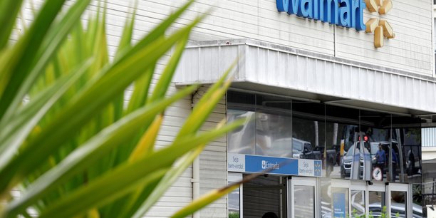 Walmart: benefice inferieur aux attentes au quatrieme trimestre, le titre baisse[reuters.com]