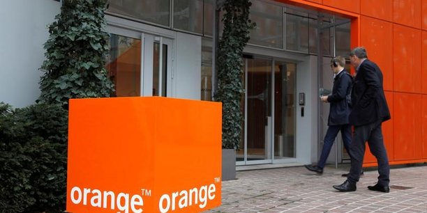 Orange accelere en 2017, la france retrouve la croissance[reuters.com]