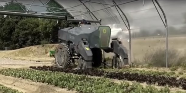 Par rapport à la vision linéaire développée depuis la mécanisation de l'agriculture, les robots induisent par ailleurs un changement radical dans la configuration de la logistique de la ferme, observe Véronique Bellon Maurel.