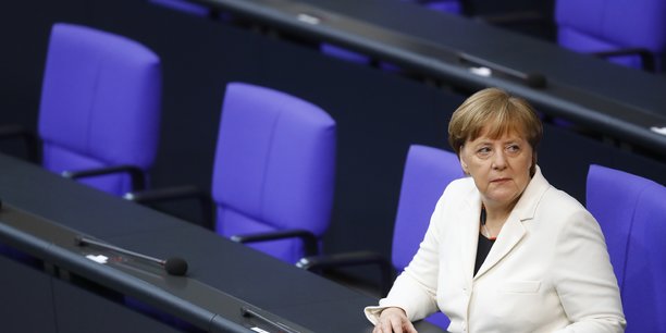 Merkel a paris vendredi pour une seance de travail avec macron[reuters.com]