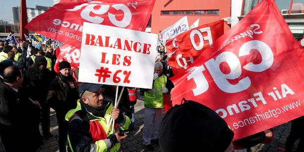Après 6 ans de gel de salaires, les syndicats grévistes s'opposent à l'accord minoritaire signé à l'issue des négociations annuelles obligatoires (NAO) par la CFE-CGC et la CFDT (31,3% des voix du personnel).
