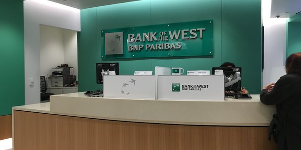 L'agence centrale de Bank of the West à San Francisco, au pied du siège de la filiale de BNP Paribas, a été la première à adopter la couleur de la maison-mère fin 2015. Les 537 agences, réparties essentiellement entre la Californie, le Colorado et l'Oregon, passeront au vert d'ici à la fin de cette année.