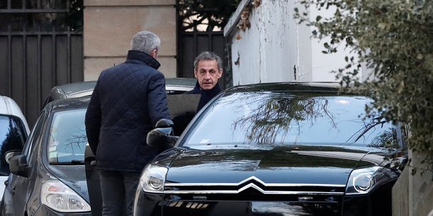 Sarkozy de retour dans les locaux de la pj de nanterre[reuters.com]