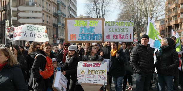 Les profs ont défilé dans les rues de Toulouse ce 22 mars.