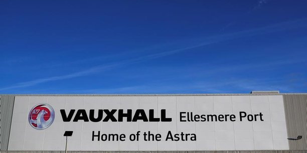 Vauxhall reduira les concessionnaires d'un tiers[reuters.com]