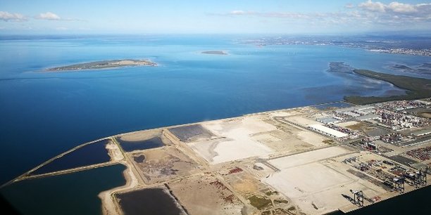 Le port de Lekki passera d'une capacité initiale de containers de 1,5 million d'EVP à une capacité de 2,7 millions EVP et à 4,7 millions EVP sur le long terme.