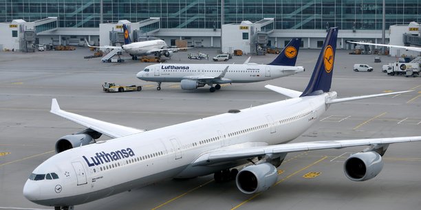 Lufthansa annule la moitie de ses vols mardi en vue d'une greve[reuters.com]