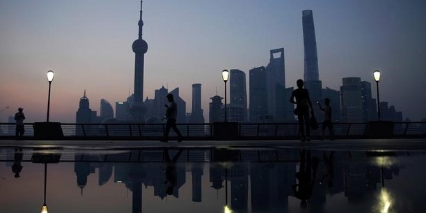 Le pib chinois au premier trimestre depasse les attentes[reuters.com]