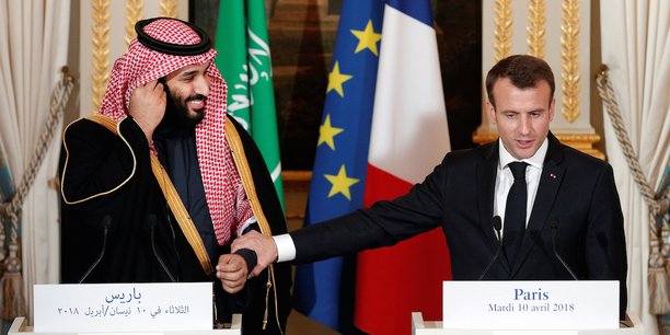 Le prince héritier Mohammed ben Salmane reçu par Emmanuel Macron, lors de sa visite officielle en France du 8 au 11 avril. 19 protocoles d'entente ont été signés à cette occasion, d'un montant estimé à 18 milliards de dollars. Bien loin des 90 milliards de dollars signés à Londres ou encore des 600 milliards de dollars signés aux Etats-Unis.