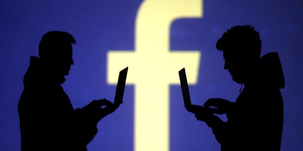 Facebook supprime des comptes proposant des identites volees[reuters.com]