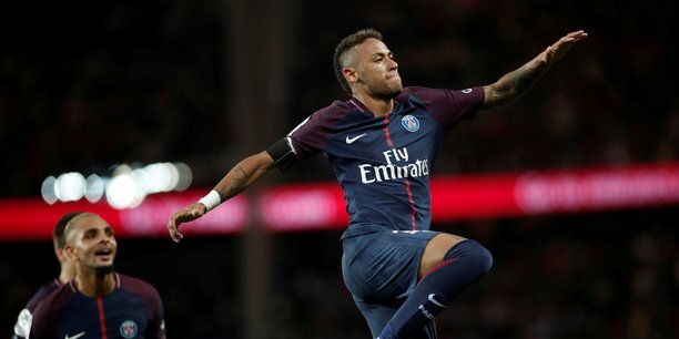 Transféré l'an dernier du FC Barcelone au PSG pour 222 millions d'euros, la star brésilienne Neymar est l'un des atouts sur lequel la LFP compte pour faire grimper le prix des droits TV.