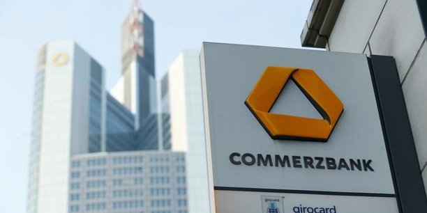 Commerzbank, deuxième banque allemande, dont l'Etat allemand est le premier actionnaire, a perdu plus 30% de sa valeur en Bourse depuis le début de l'année.