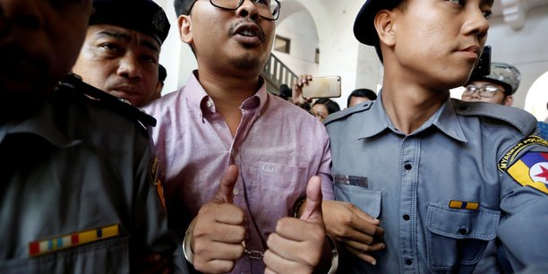 Un policier birman nie avoir piege deux journalistes de reuters[reuters.com]