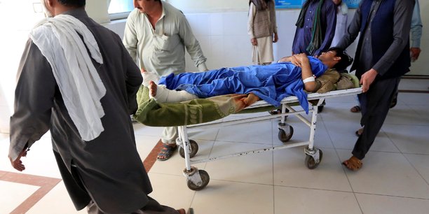 Explosions dans un stade en afghanistan[reuters.com]