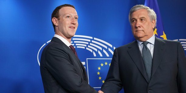 Mark Zuckerberg est arrivé au Parlement européen ! Suivez sa rencontre avec les dirigeants des groupes politiques en direct d'ici quelques minutes.