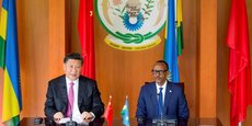 Les présidents Xi Jinping et Paul Kagamé, lors de la conférence tenue le 23 juillet 2018 dans la capitale rwandaise, Kigali.