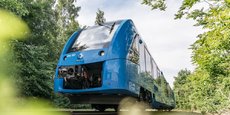 Alstom et Engie se connaissent bien: ils ont notamment collaboré en mars 2020 au succès d'un test au Pays-Bas avec un train de passagers léger Coradia iLint, lors duquel de l'hydrogène renouvelable a été utilisé pour recharger le train.